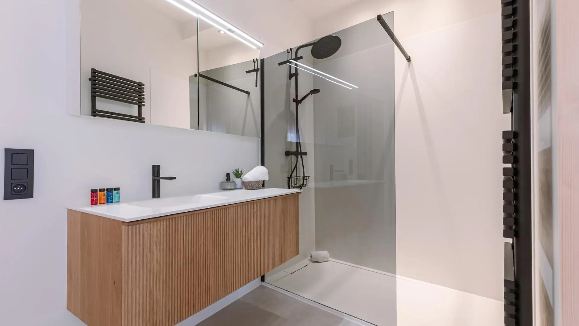 Spacious Apartment In The Heart Of Antwerp