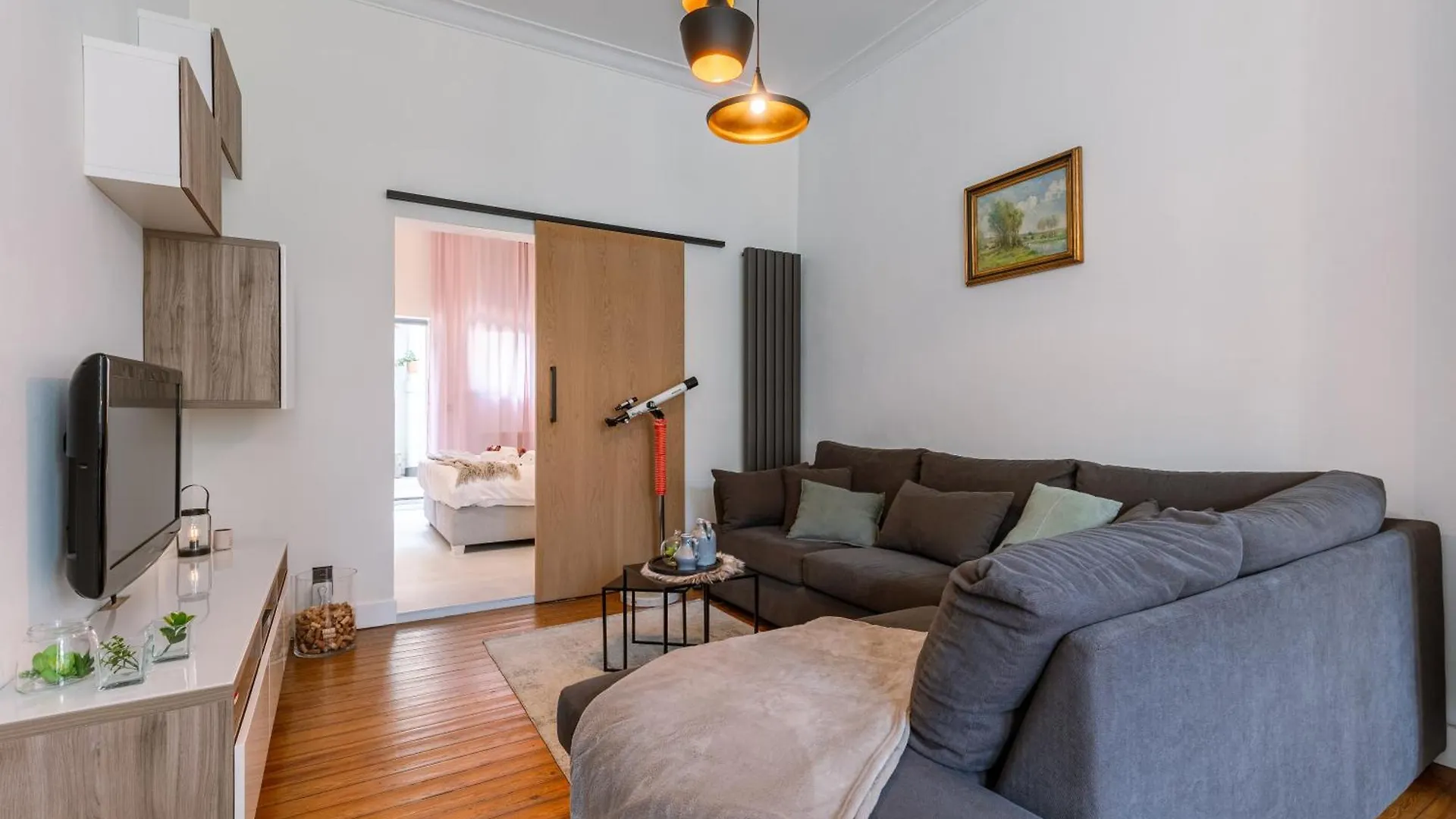 Spacious Apartment In The Heart Of Antwerp Belgium